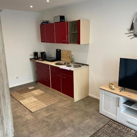 Ferienwohnung Nora Mit Blick Auf Den Ribnitzer See 外观 照片